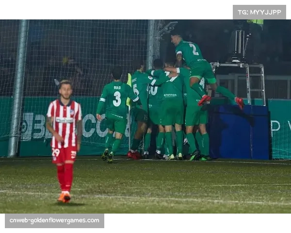 闪电进球!格拉纳达开场13秒由布莱恩-萨拉戈萨破门 闪电进球!格拉纳达开场13秒由布莱恩-萨拉戈萨破门