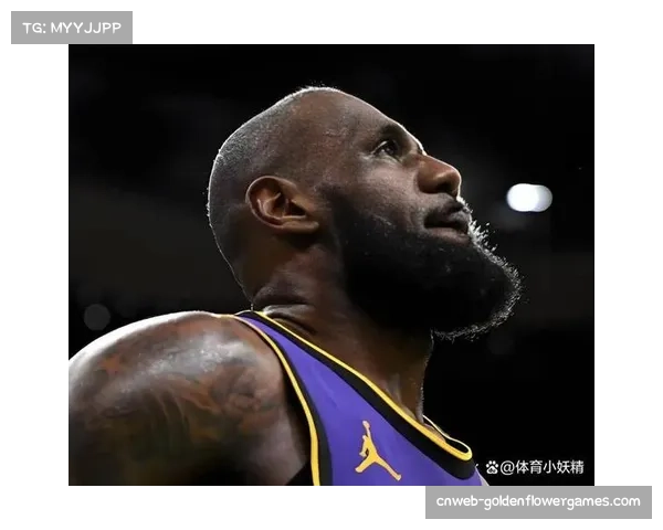 湖人后卫里夫斯确定缺战G3，二级腹肌拉伤需4-6周恢复